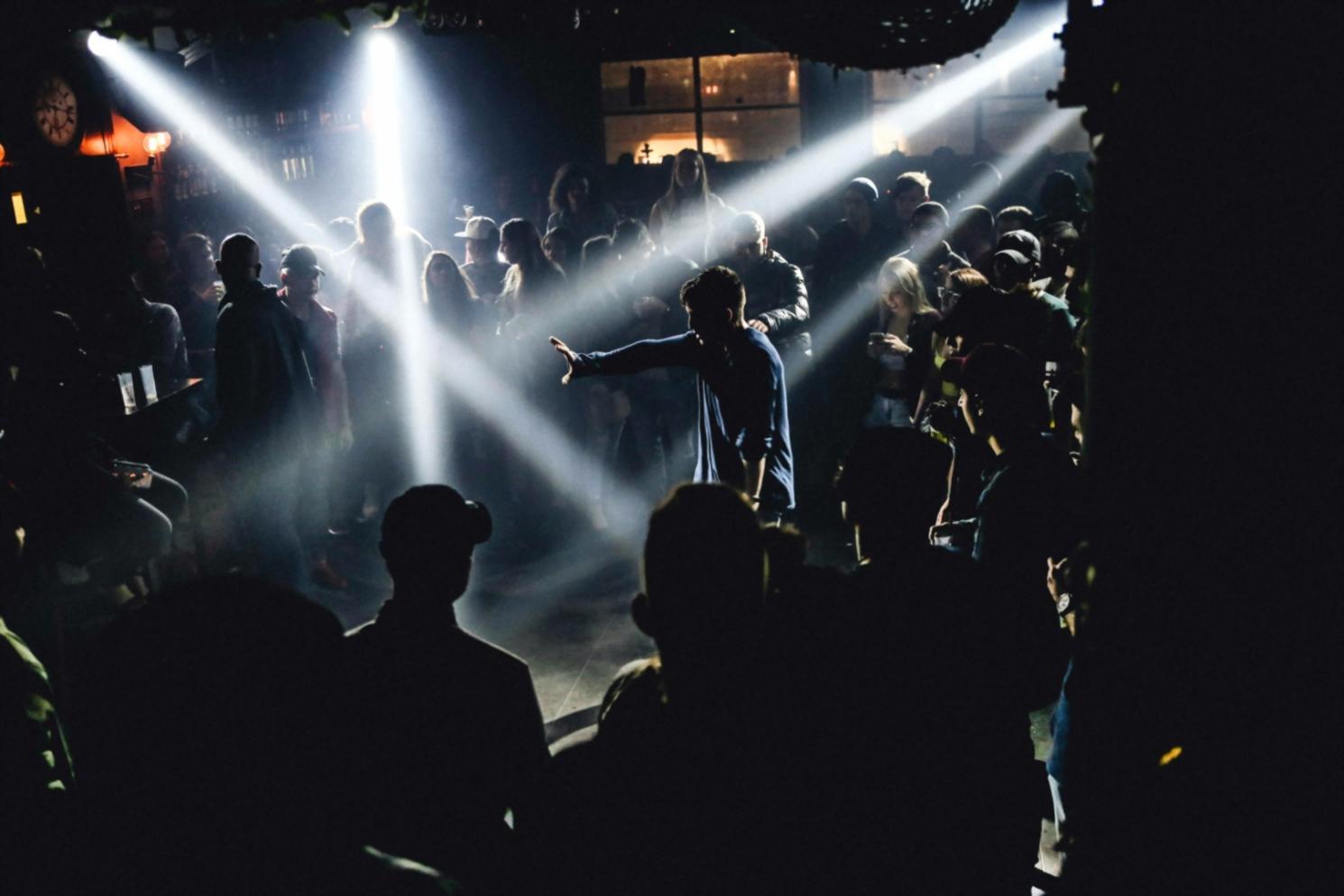 Lezione di salsa cubana in azione